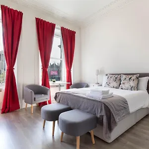 modern-studio-apartment-in-prime-central-location.edinburghhotelsuk.org/